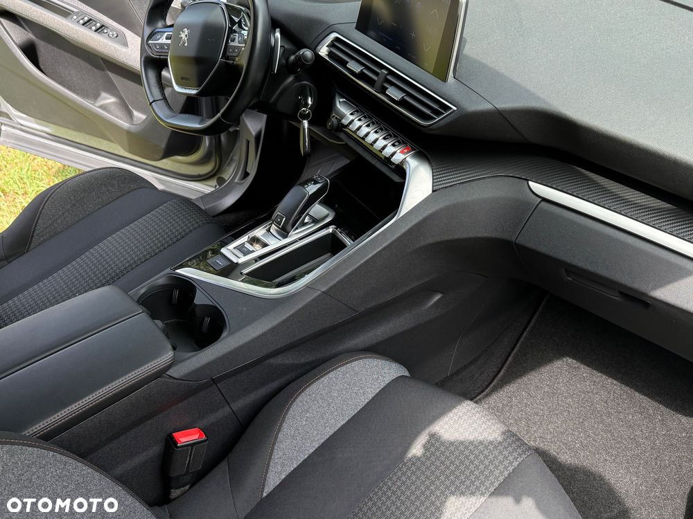 Peugeot 3008 BlueHDi 130 Stop & Start EAT8 Roadtrip - 6