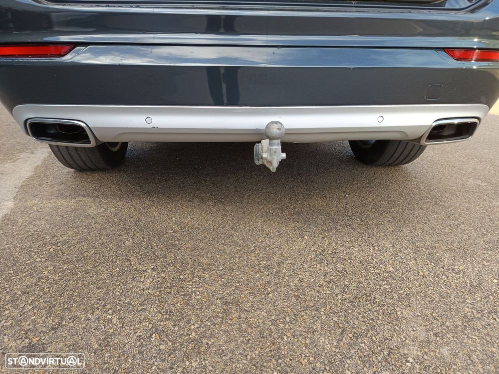 Volvo XC 90 2.0 T8 PHEV Momentum Plus AWD - 10