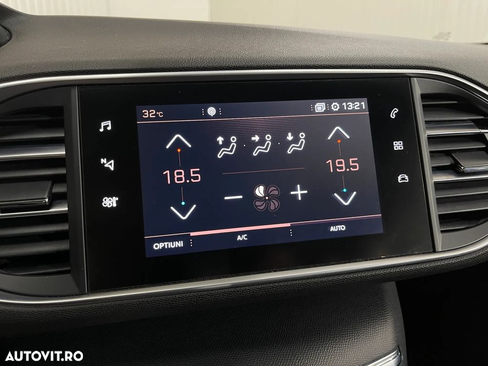 Peugeot 308 SW BlueHDi 130 EAT8 Allure - 20