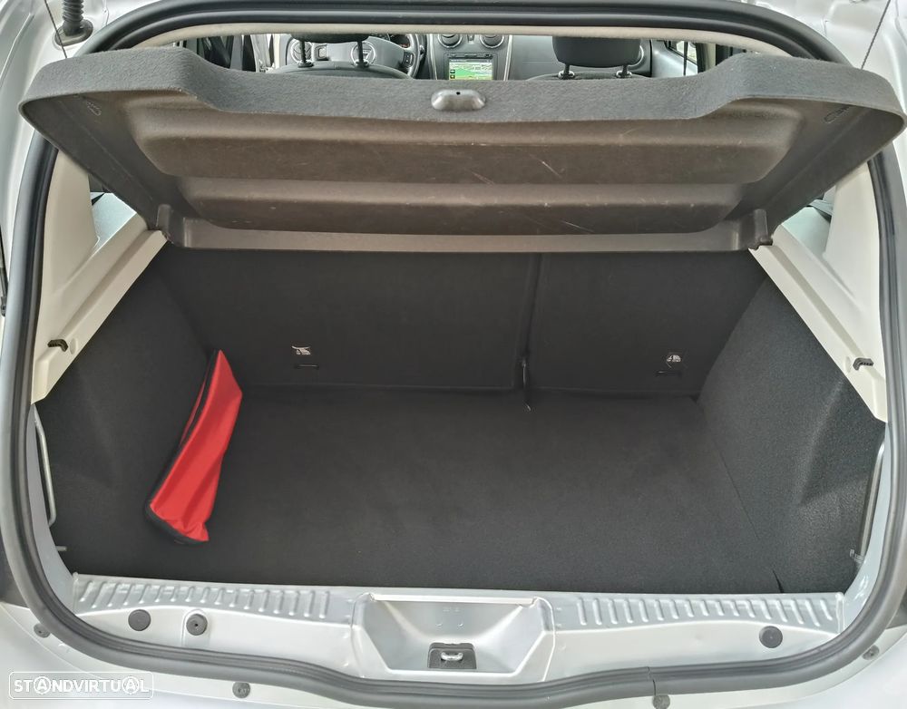 Dacia Sandero 0.9 TCe Stepway - 26