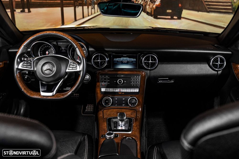 Mercedes-Benz SLC 250 d - 10