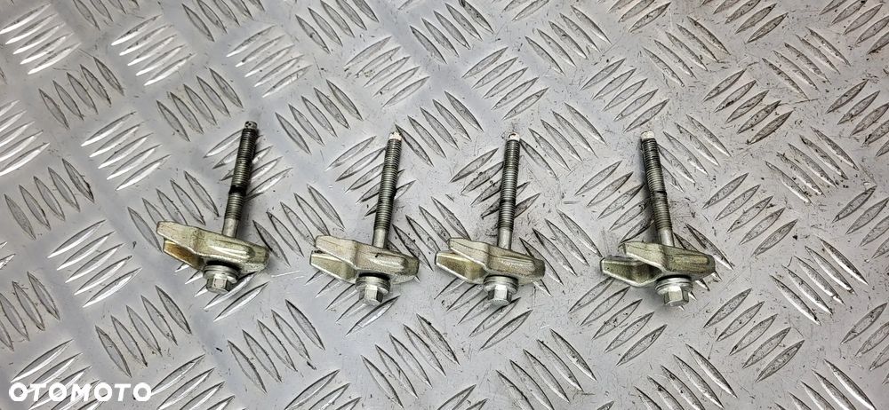 Opel Movano B 2.3 Uchwyt Mocowanie Wtryskiwacza