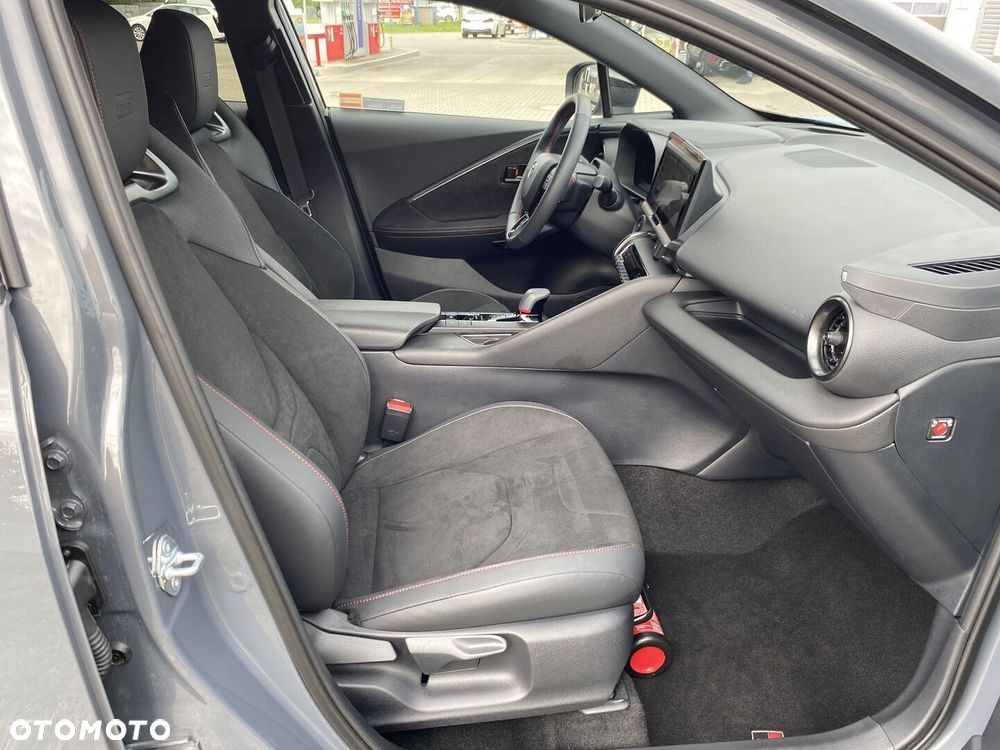 Toyota C-HR - 18