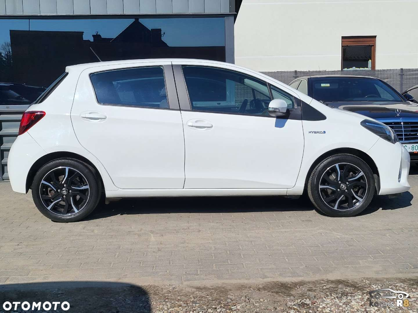 Toyota Yaris - 4