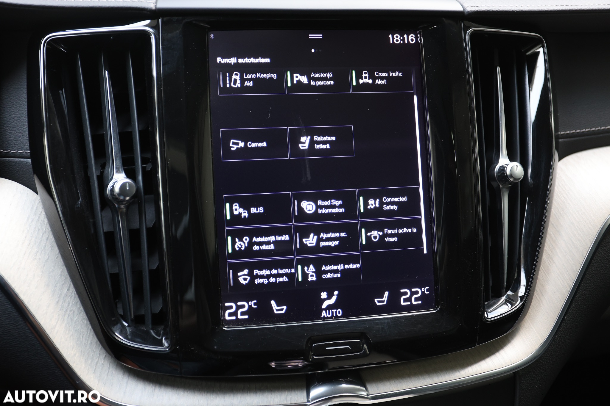 Volvo XC 60 Recharge T6 Twin Engine eAWD Inscription Expression - 34