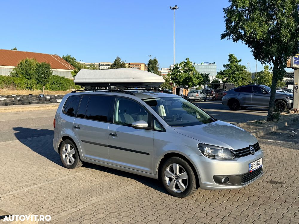 Volkswagen Touran 1.6 TDI DSG Trendline - 9