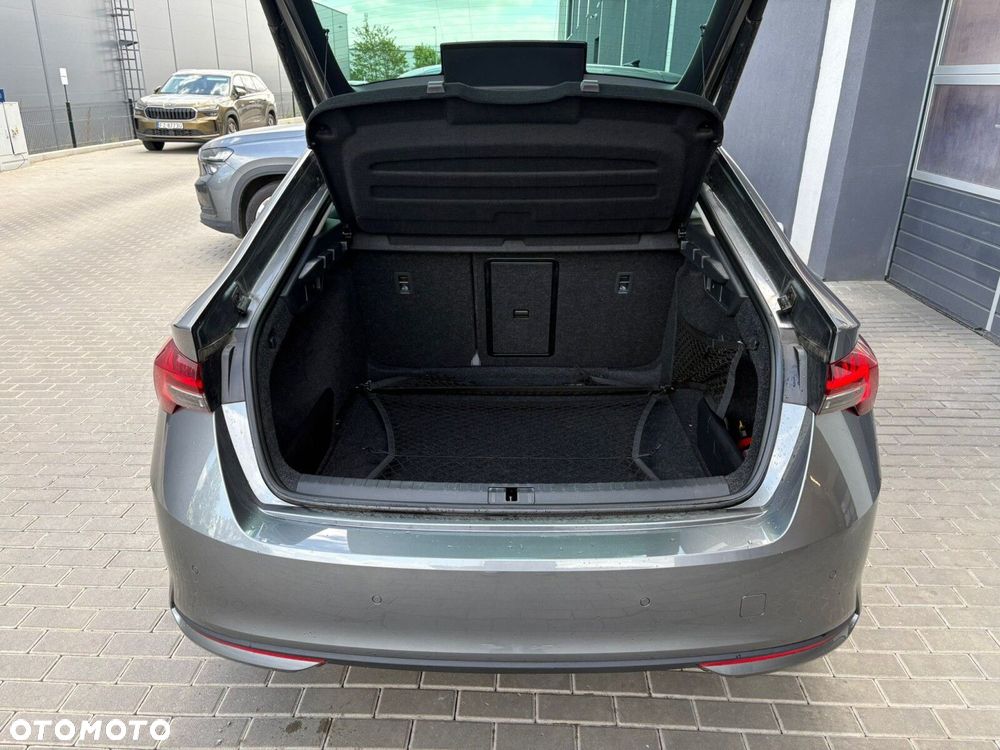 Skoda Octavia 2.0 TDI Selection DSG - 19
