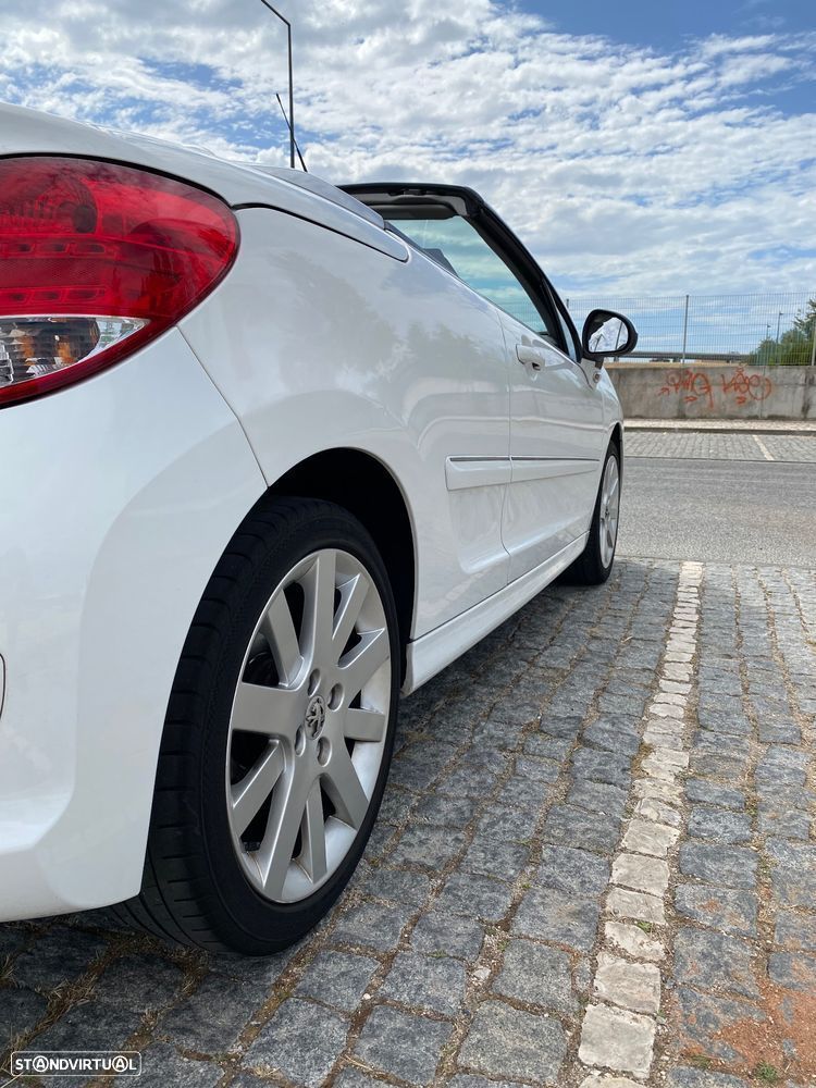 Peugeot 207 CC 1.6 HDi Allure - 4