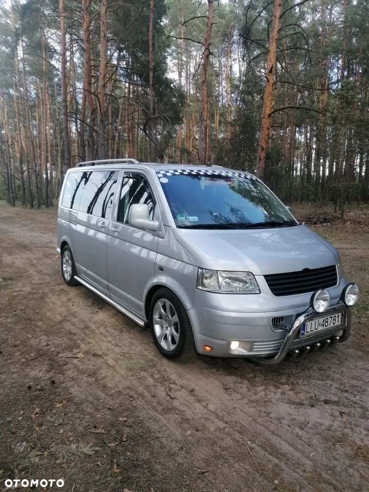 Volkswagen Caravelle - 2