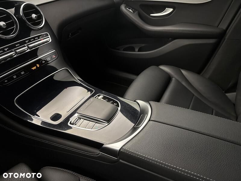 Mercedes-Benz GLC 250 4-Matic - 19