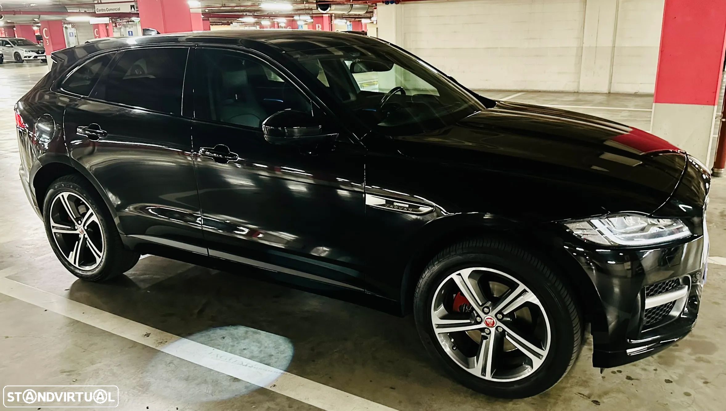 Jaguar F-Pace 3.0 TDV6 R-Sport AWD Aut. - 1