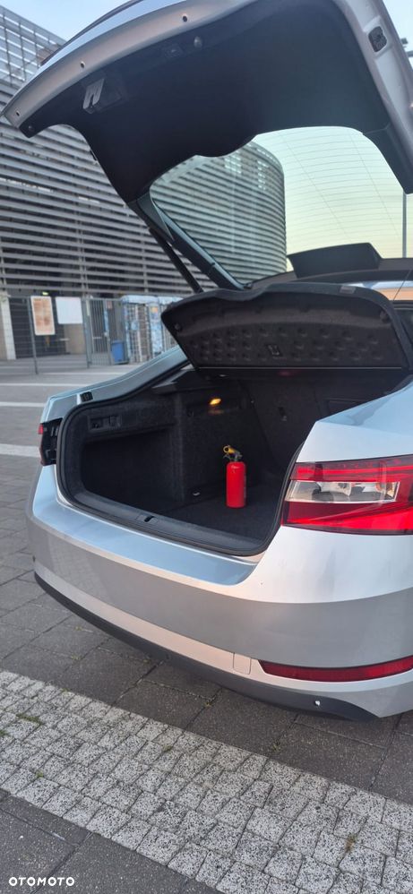 Skoda Superb 1.4 TSI ACTive - 13