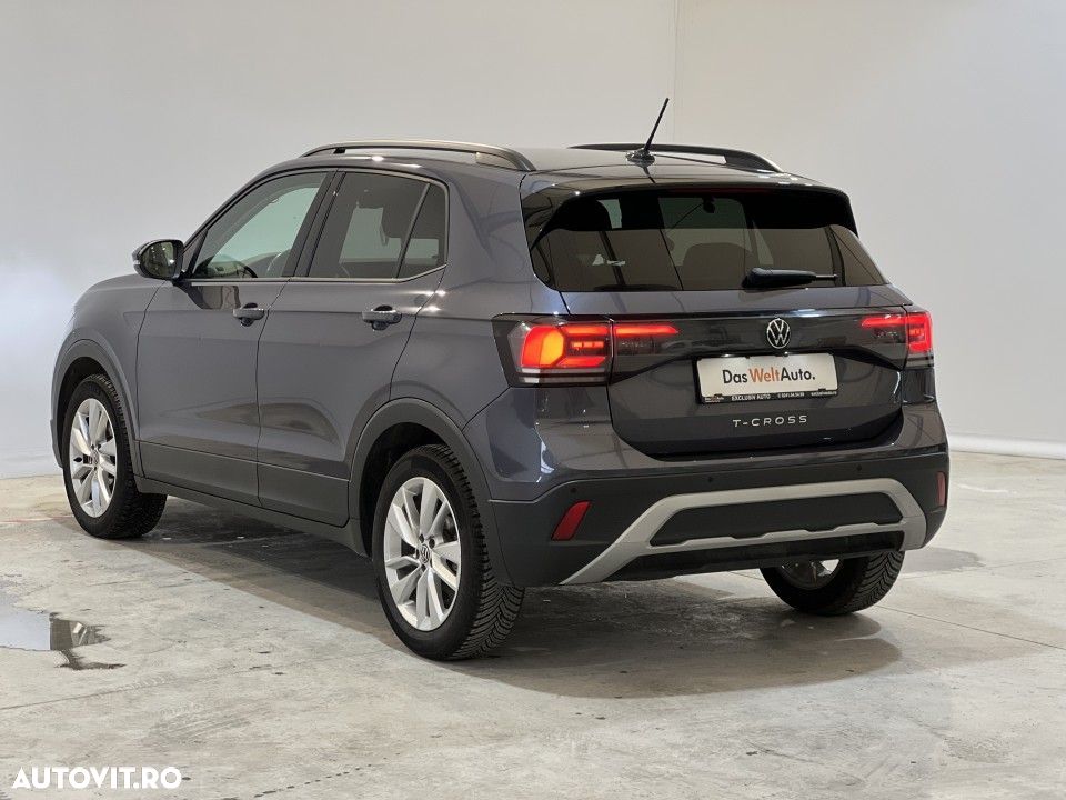 Volkswagen T-Cross - 3