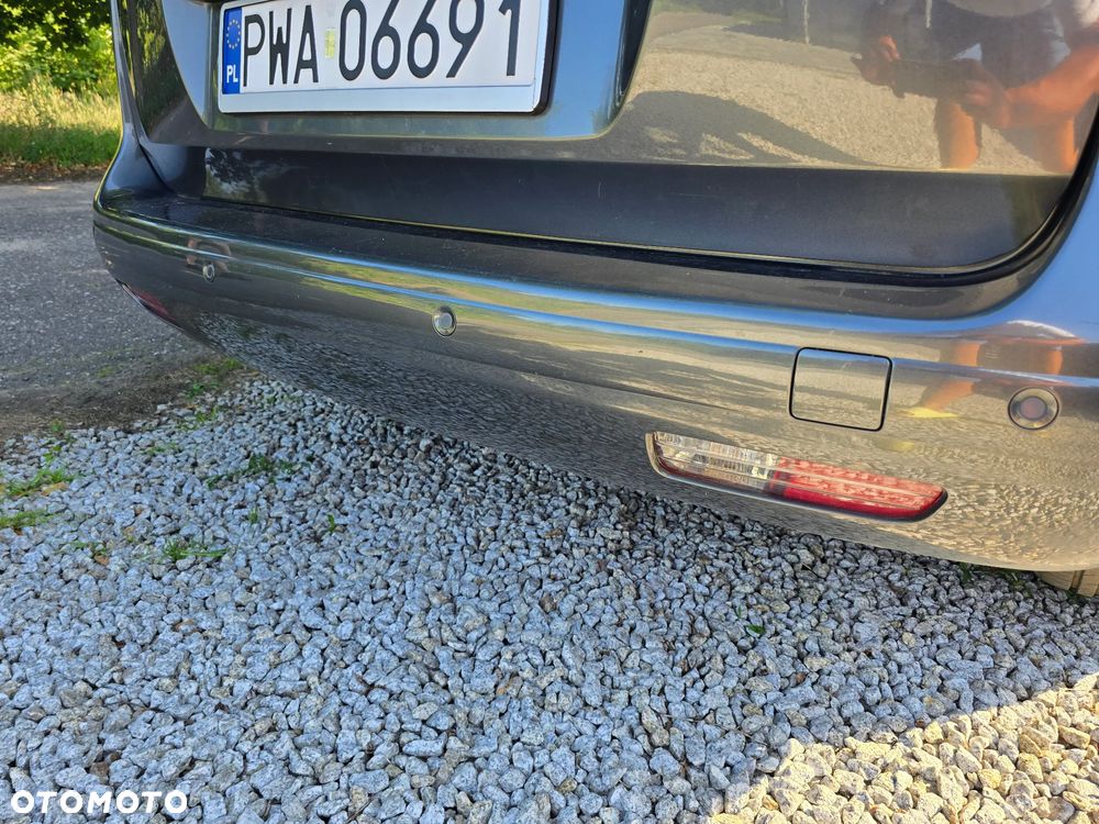 Peugeot 5008 1.6 HDi Style 7os - 24