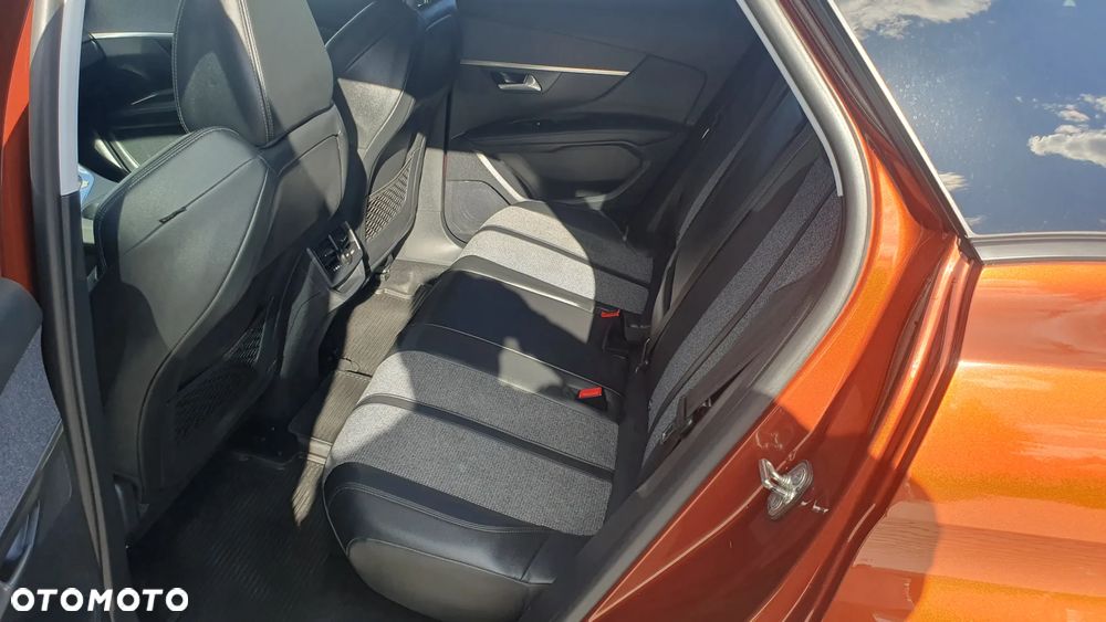 Peugeot 3008 BlueHDi 130 Stop & Start EAT8 Allure Pack - 12