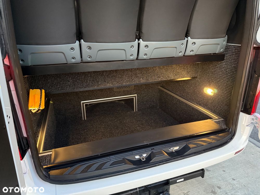 Mercedes-Benz Sprinter 517 24 miejsca NOWY - 23
