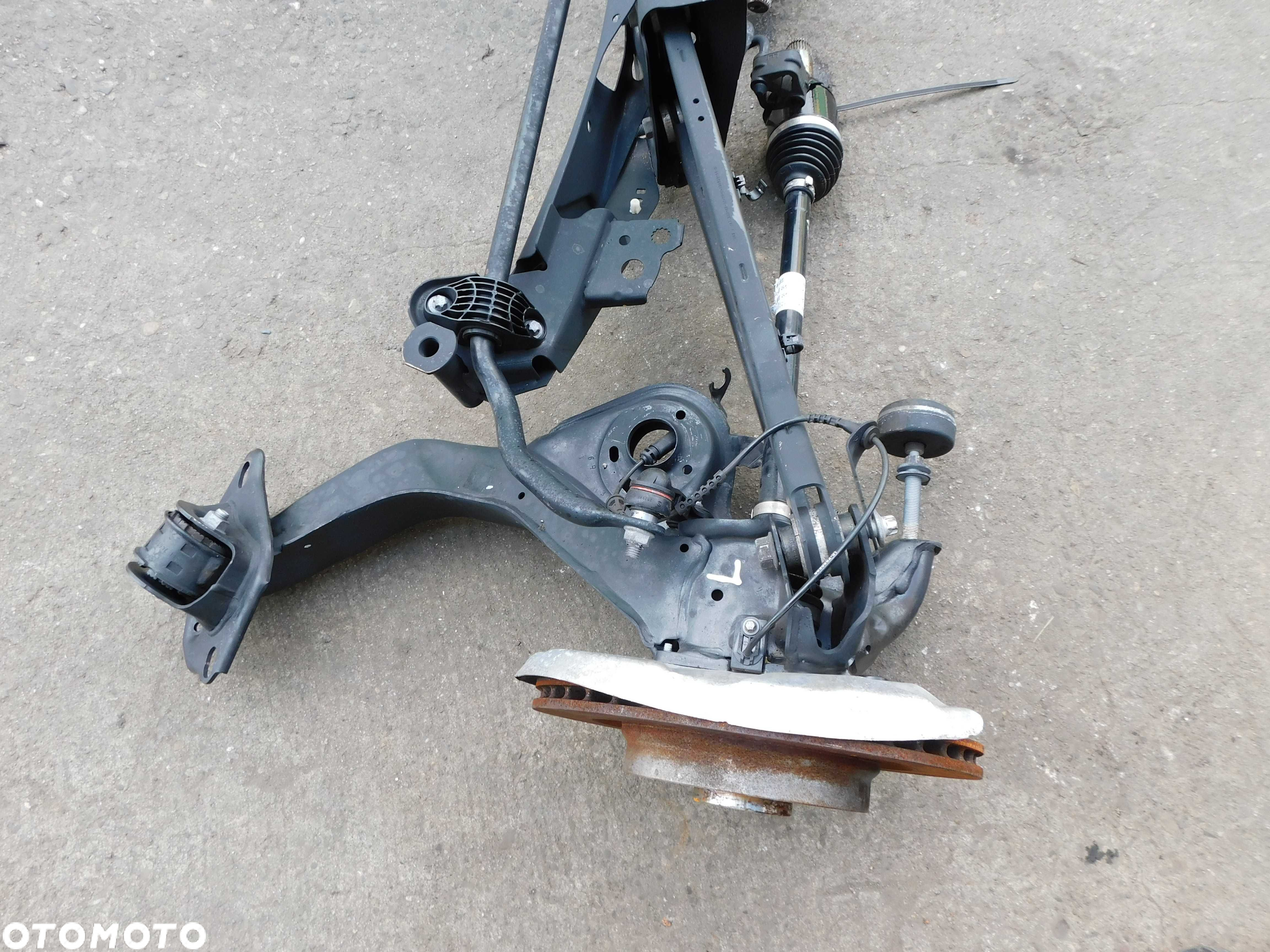 BMW F40 Piasta zwrotnica wahacz półoś lewa tył OEM ORYGINAŁ - 4
