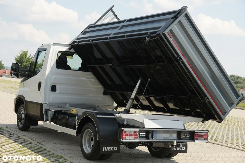 Iveco DAILY/50C18/DMC 3500/TYLKO 47 tyś km PRZEBIEGU!/WYWROTKA 3 STRONNA SKIBICKI 360x210 cm/ 3.0 HPI 180 KM/ SALON POLSKA/ PIERWSZY WŁAŚCICIEL/BEZWYPADKOWY - 7