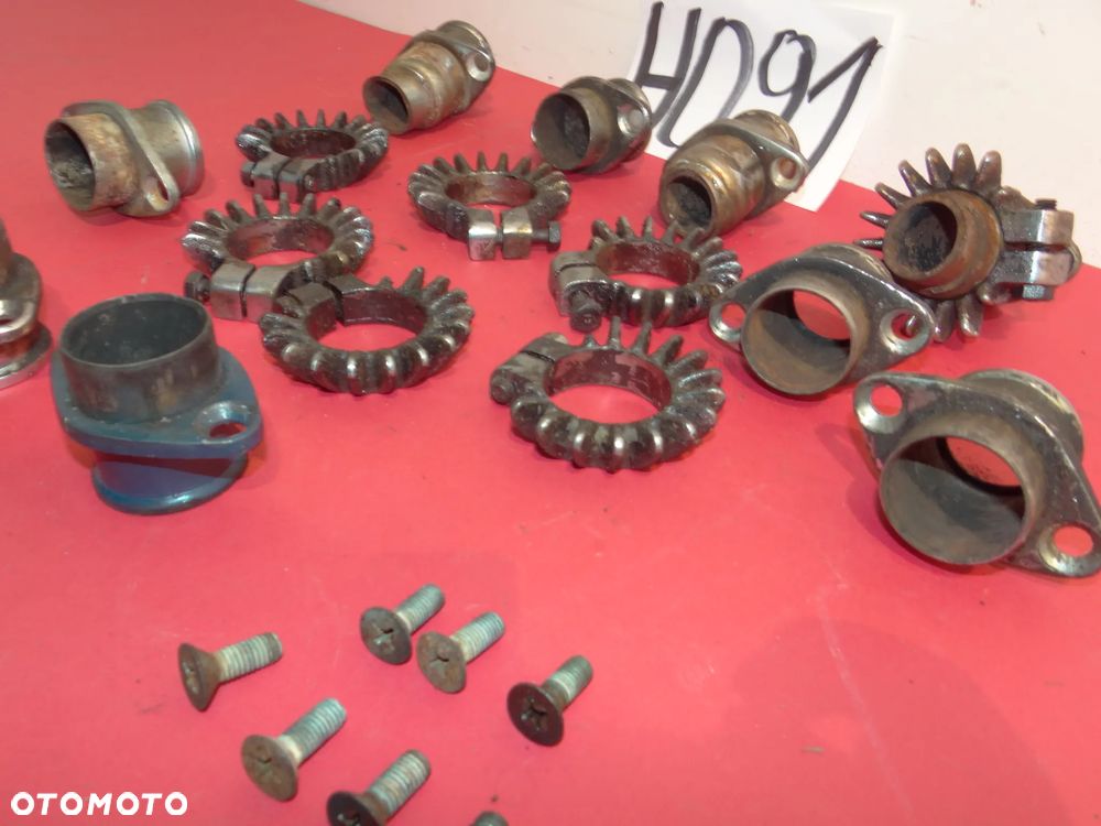 HONDA CB 750 FOUR . KLAMRA MOCOWANIE UCHWYT WYDECH KOLEKTORA Króciec Kolektora  H091 - 10