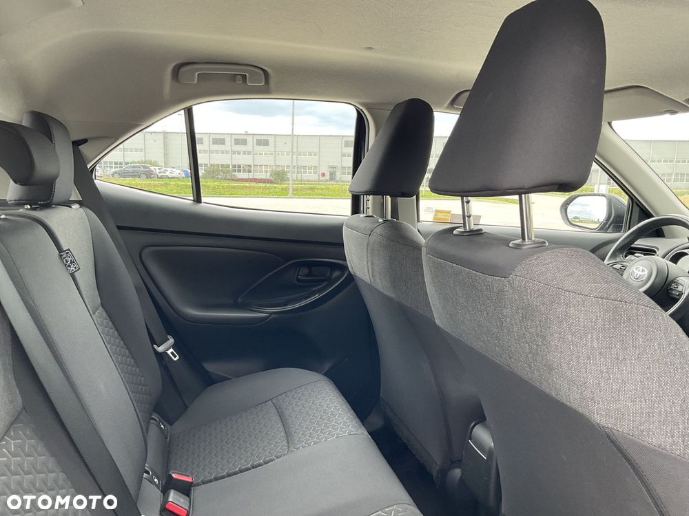 Toyota Yaris Cross Hybrid 1.5 Comfort - 17