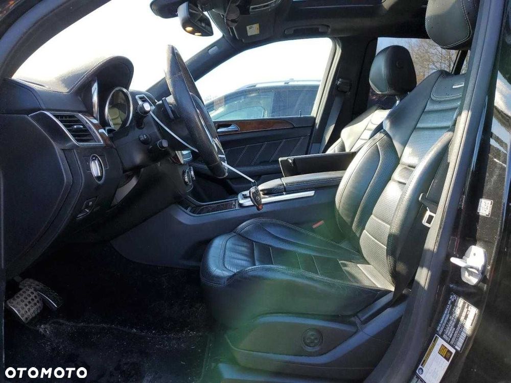 Mercedes-Benz ML63 AMG 5.5 V8 AWD 2015 USA - 7