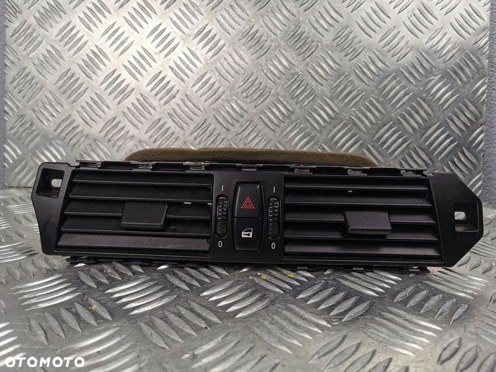 Kratka Środkowa Nawiewu Deski Rozdzi Kokpitu 6 910 734 Bmw E60 Przedlift - 1