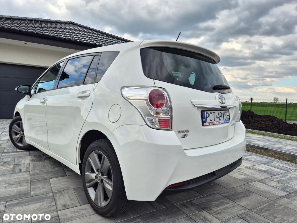 Toyota Verso 1.6 D-4D Premium - 15