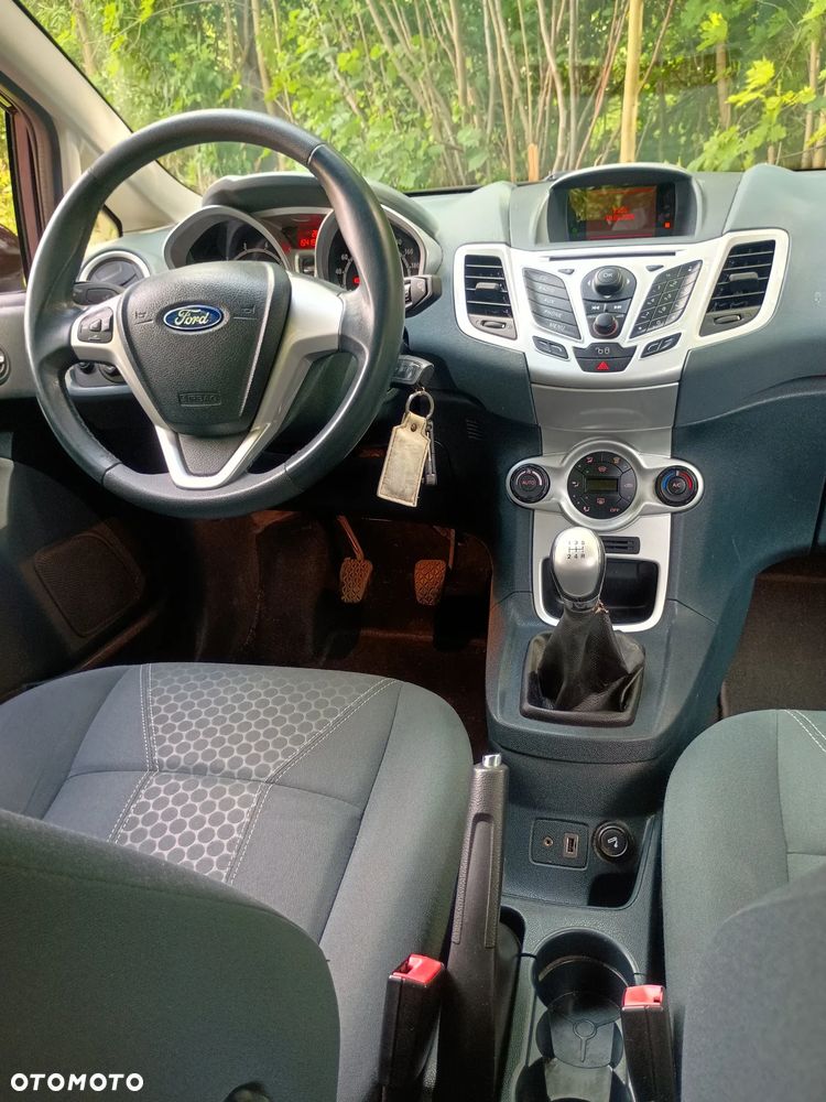 Ford Fiesta 1.25 Titanium EU5 - 5