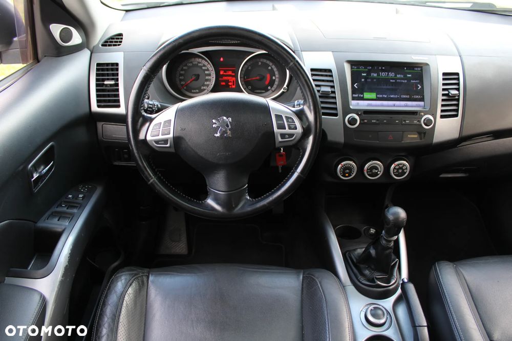 Peugeot 4007 - 14
