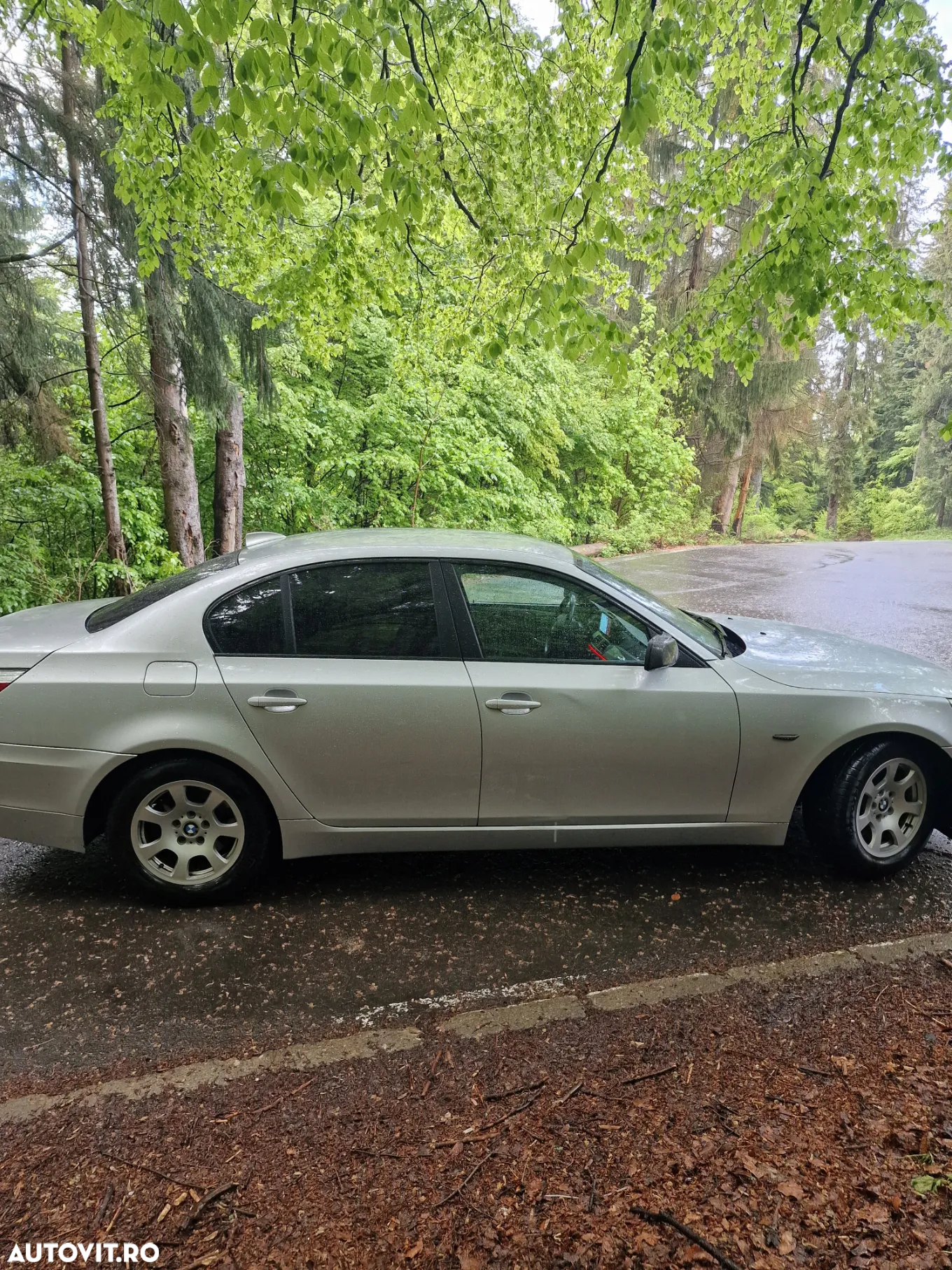 BMW Seria 5 520i - 9