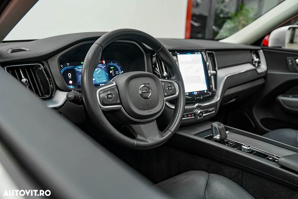 Volvo XC 60 Recharge T6 Twin Engine eAWD Inscription Expression - 14