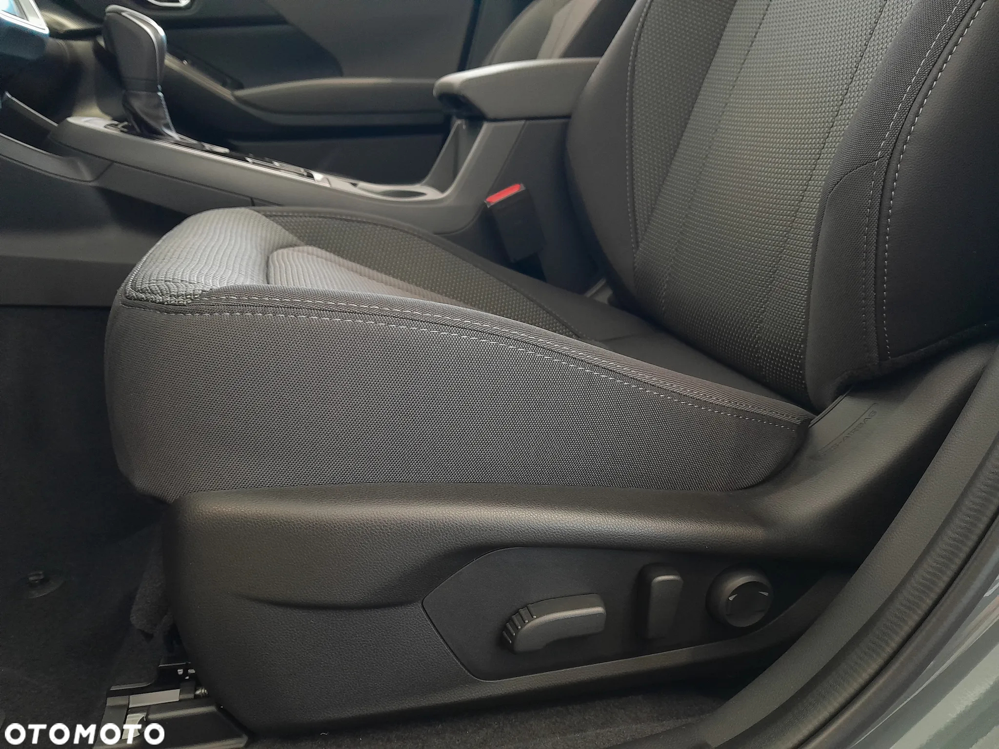 Subaru Crosstrek 2.0i-S e-Boxer Platinum (EyeSight) Lineartronic - 17