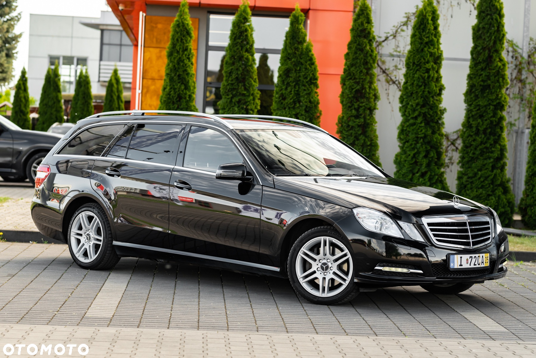 Mercedes-Benz Klasa E 300 T BlueTEC HYBRID 7G-TRONIC Avantgarde - 9