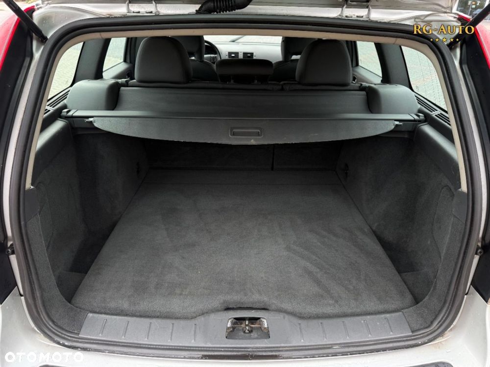 Volvo V50 - 27