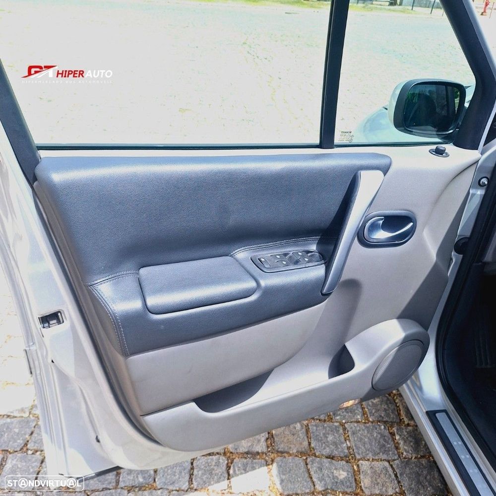 Renault Scénic 1.5 dCi SE Exclusive - 6