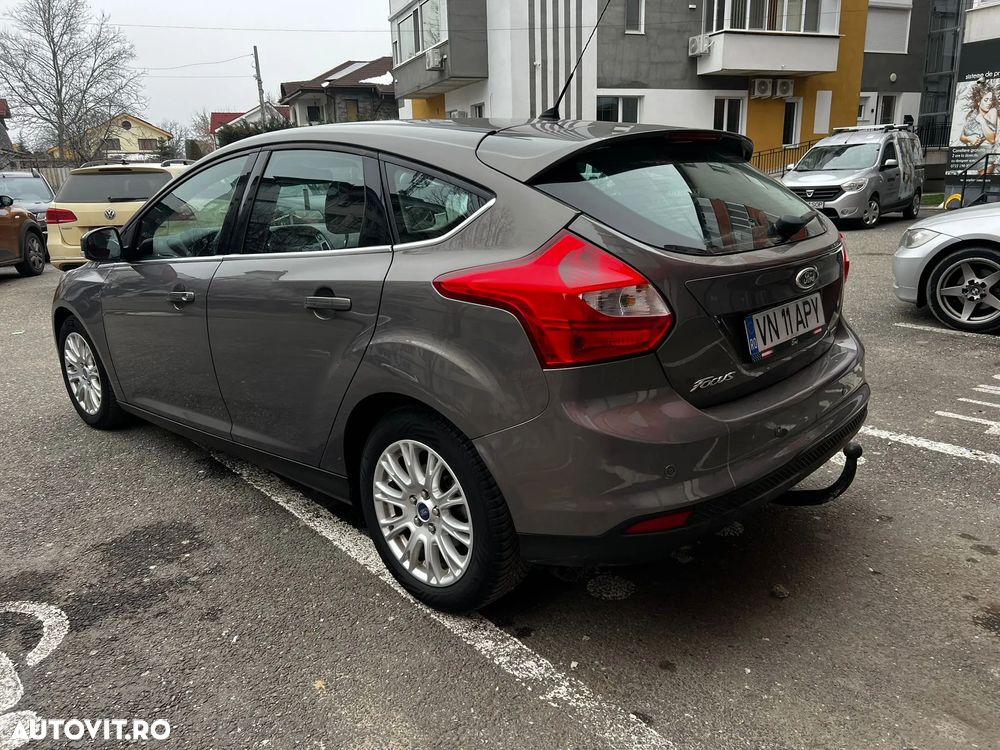 Ford Focus 1.6 TDCI DPF Titanium - 12