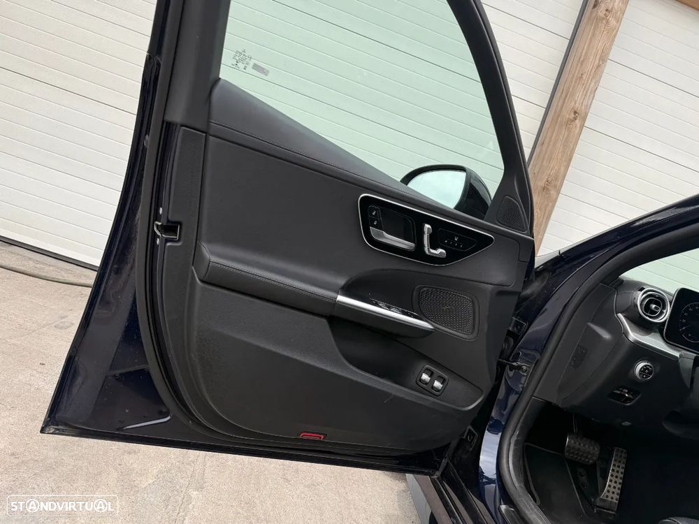 Mercedes-Benz C 300 e T 9G-TRONIC AMG Line - 18