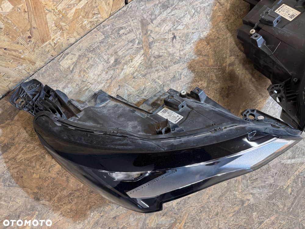 Zderzak przód maska belka lampa lewa lampa prawa peugeot 3008 II lift - 16