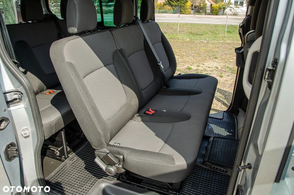 Renault Trafic 2.0 dCi EDC - 10