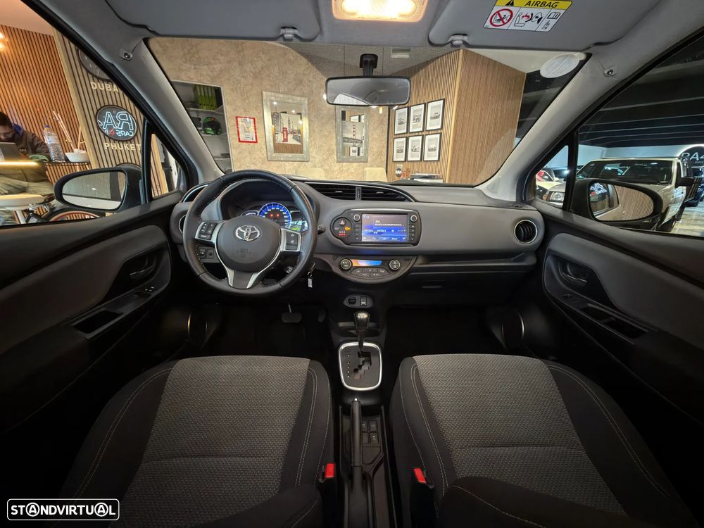 Toyota Yaris 1.5 HSD Active - 11