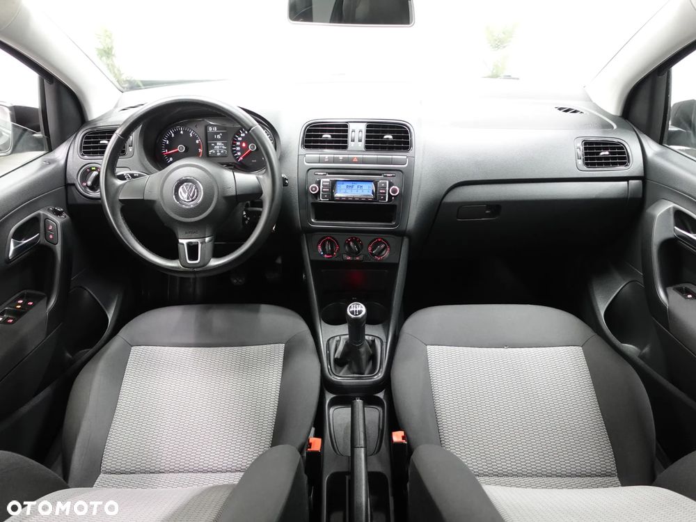 Volkswagen Polo 1.4 16V Trendline - 30