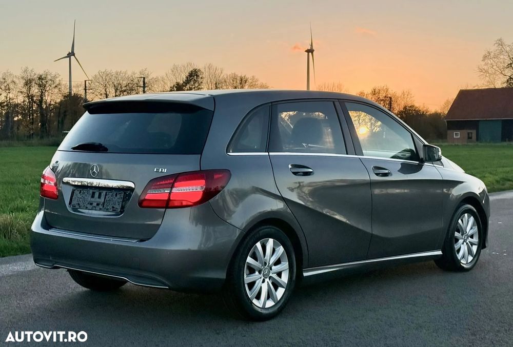 Mercedes-Benz B 180 (CDI) d 7G-DCT AMG Line - 3