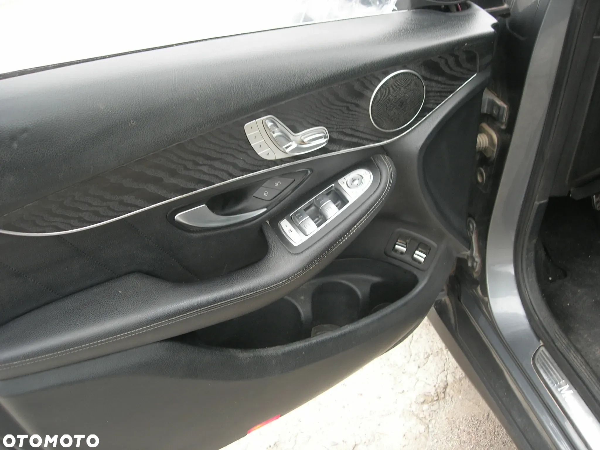 Mercedes-Benz GLC 220 d 4Matic 9G-TRONIC AMG Line - 15