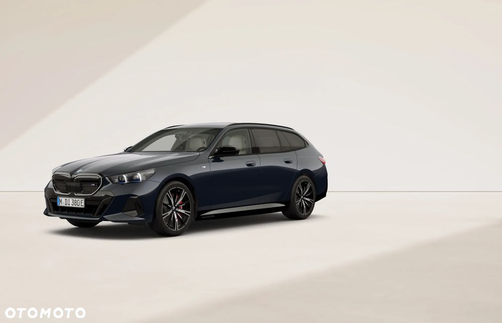 BMW i5 - 1