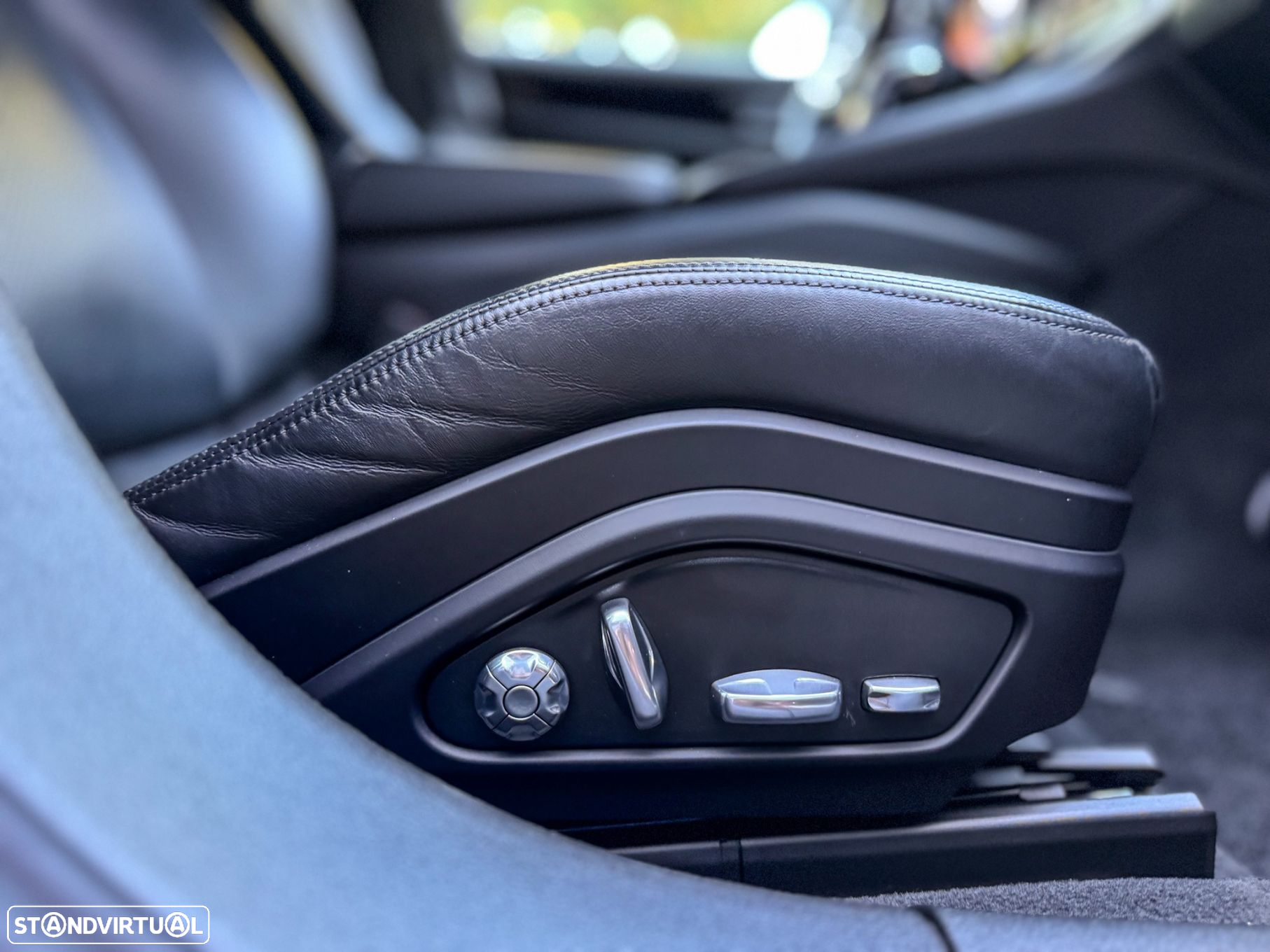 Porsche Panamera Sport Turismo 4 E-Hybrid - 36
