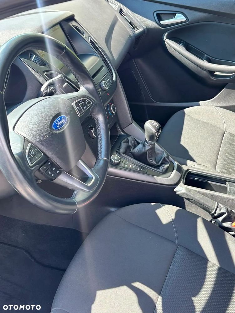 Ford Focus 1.0 EcoBoost 99g Start-Stopp-System Titanium - 9
