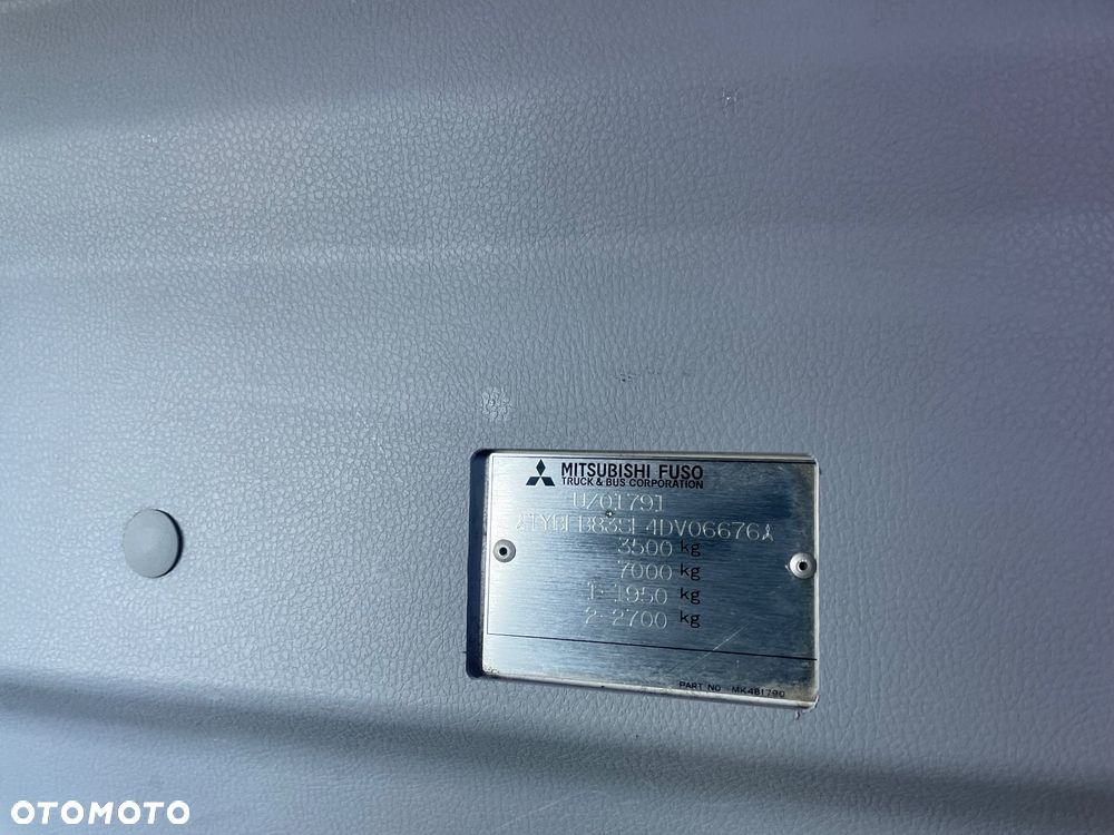 Mitsubishi Canter - 12