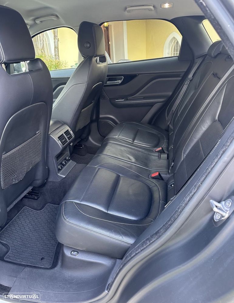Jaguar F-Pace - 4