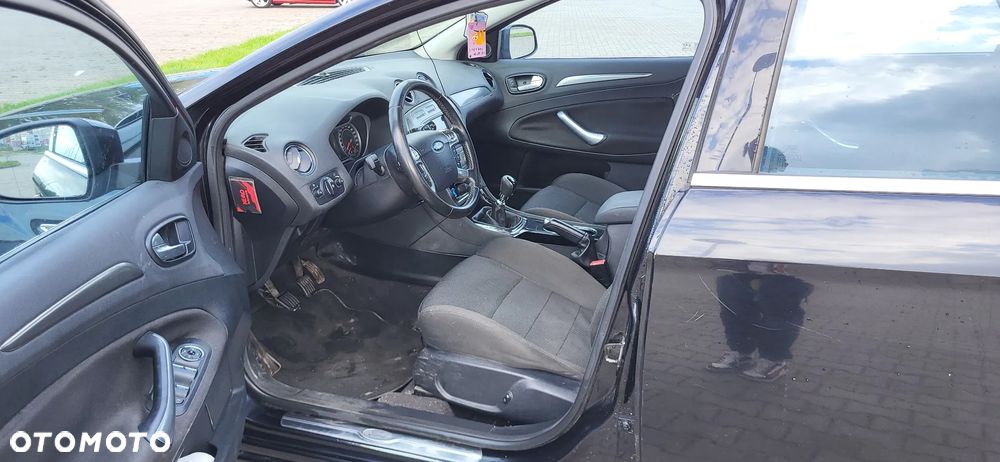 Ford Mondeo - 7