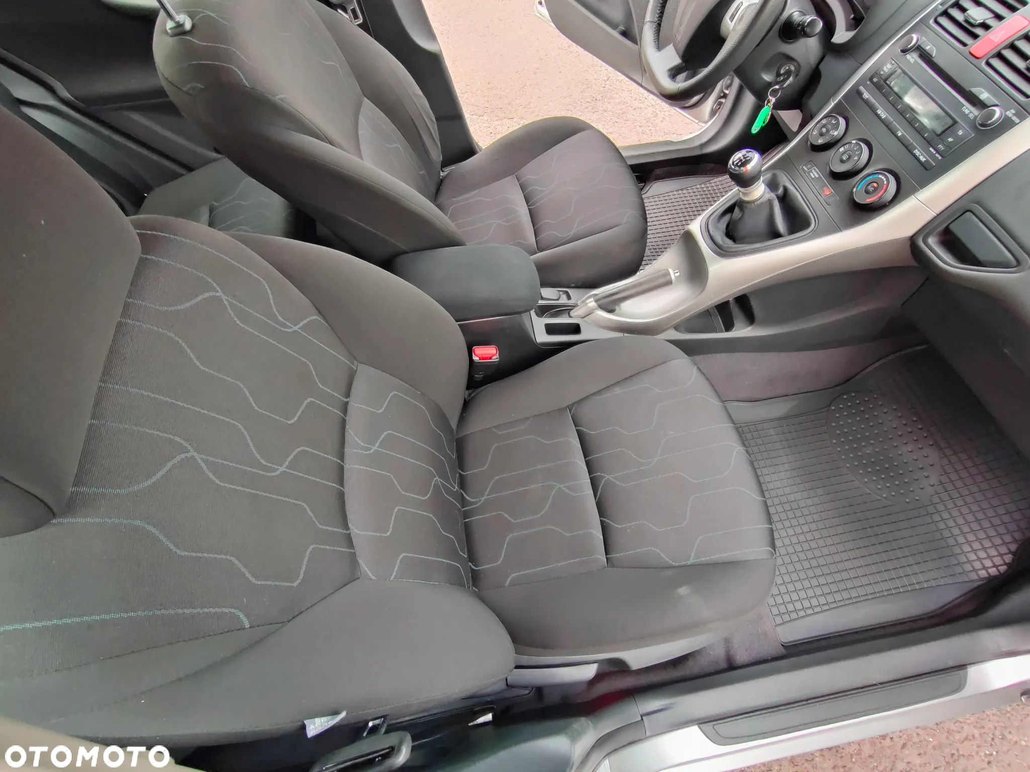 Toyota Auris 1.33 VVT-i Active - 14